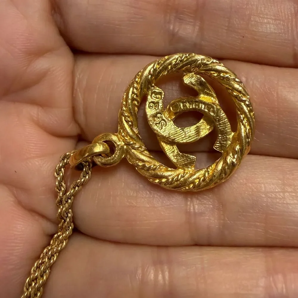Chanel vintage Coco mark CC pendant necklace authentic with COA gold plated